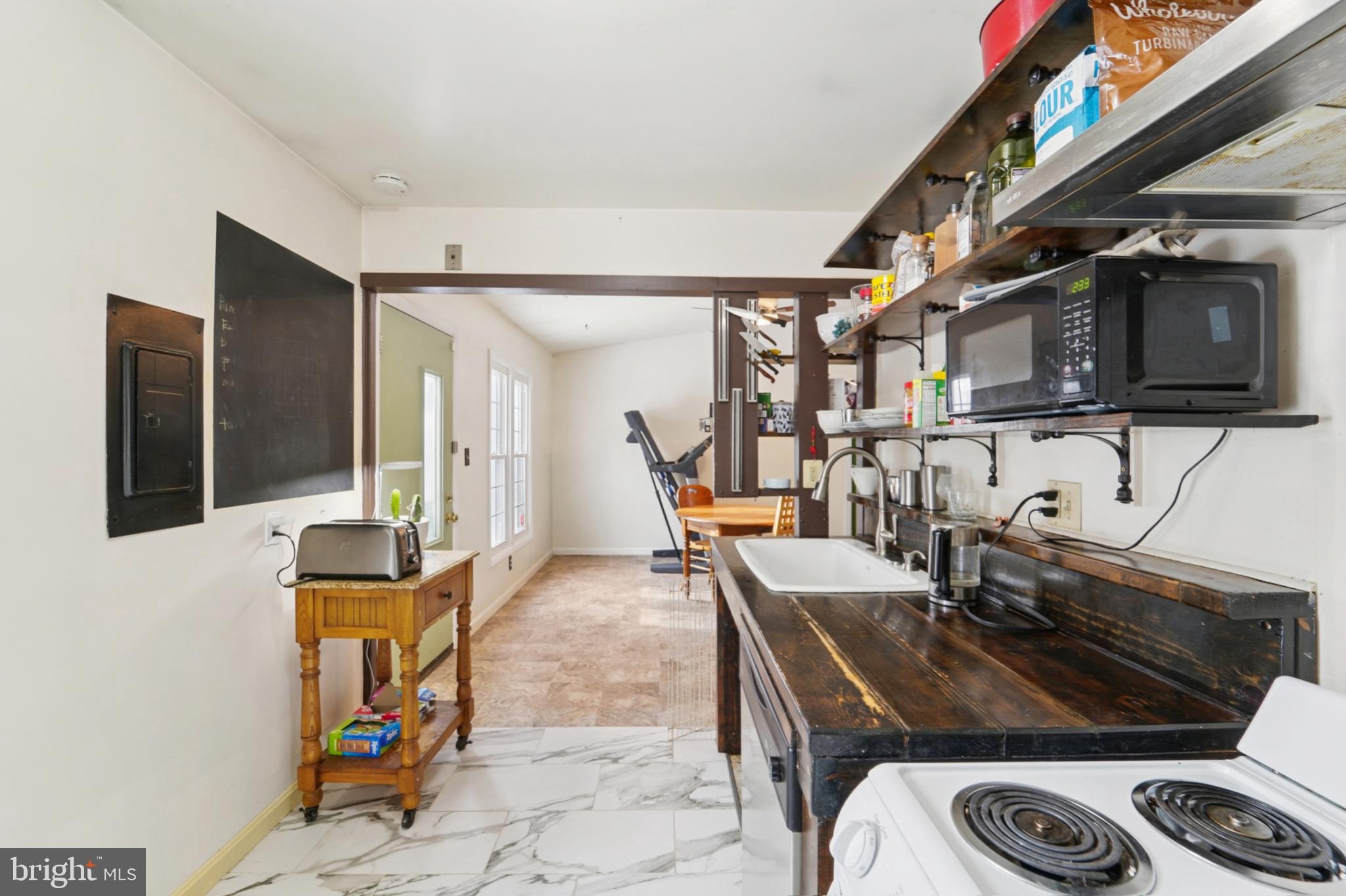 MINERAL SPRING VILLAGE - Residential