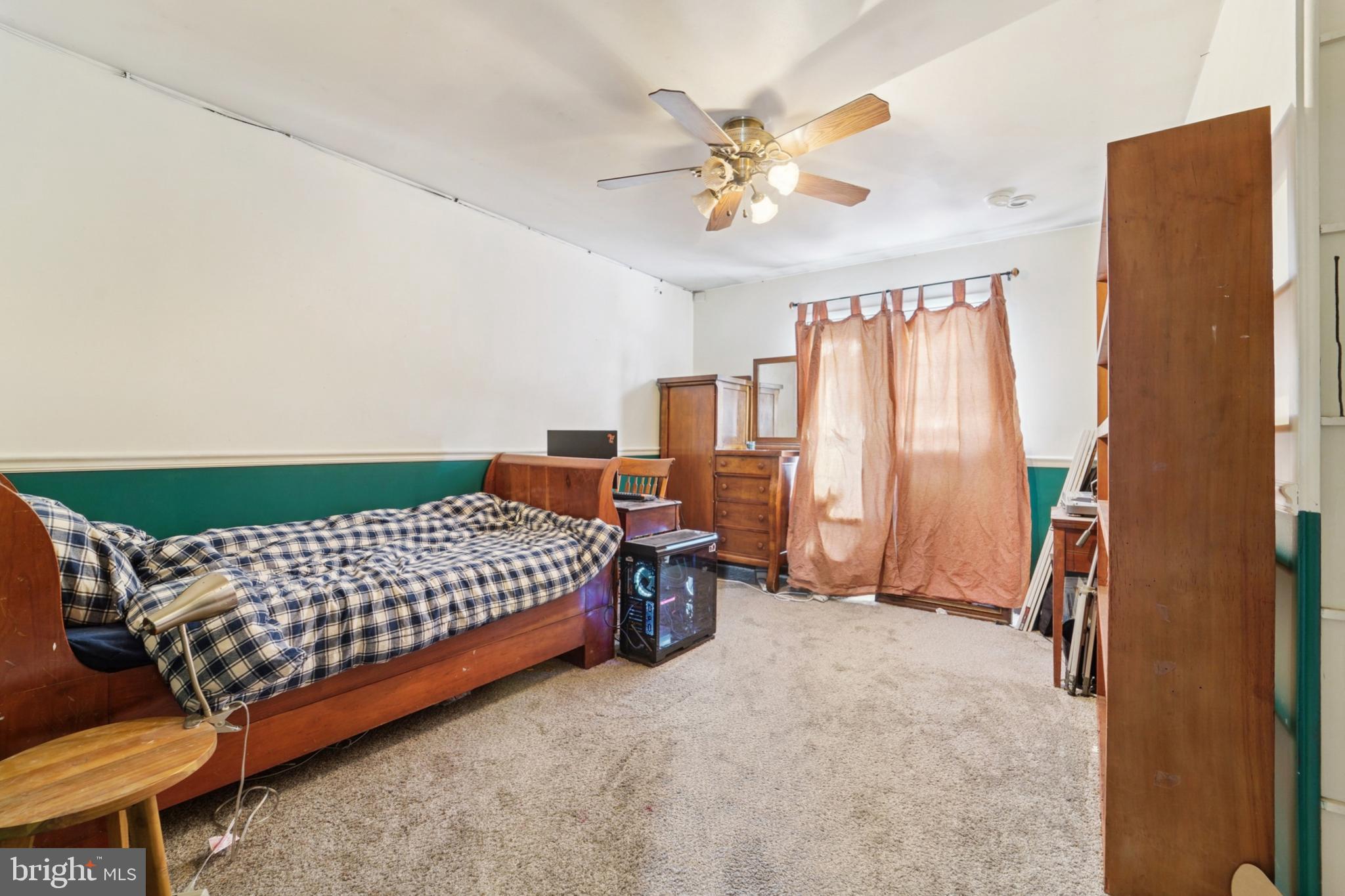 MINERAL SPRING VILLAGE - Residential