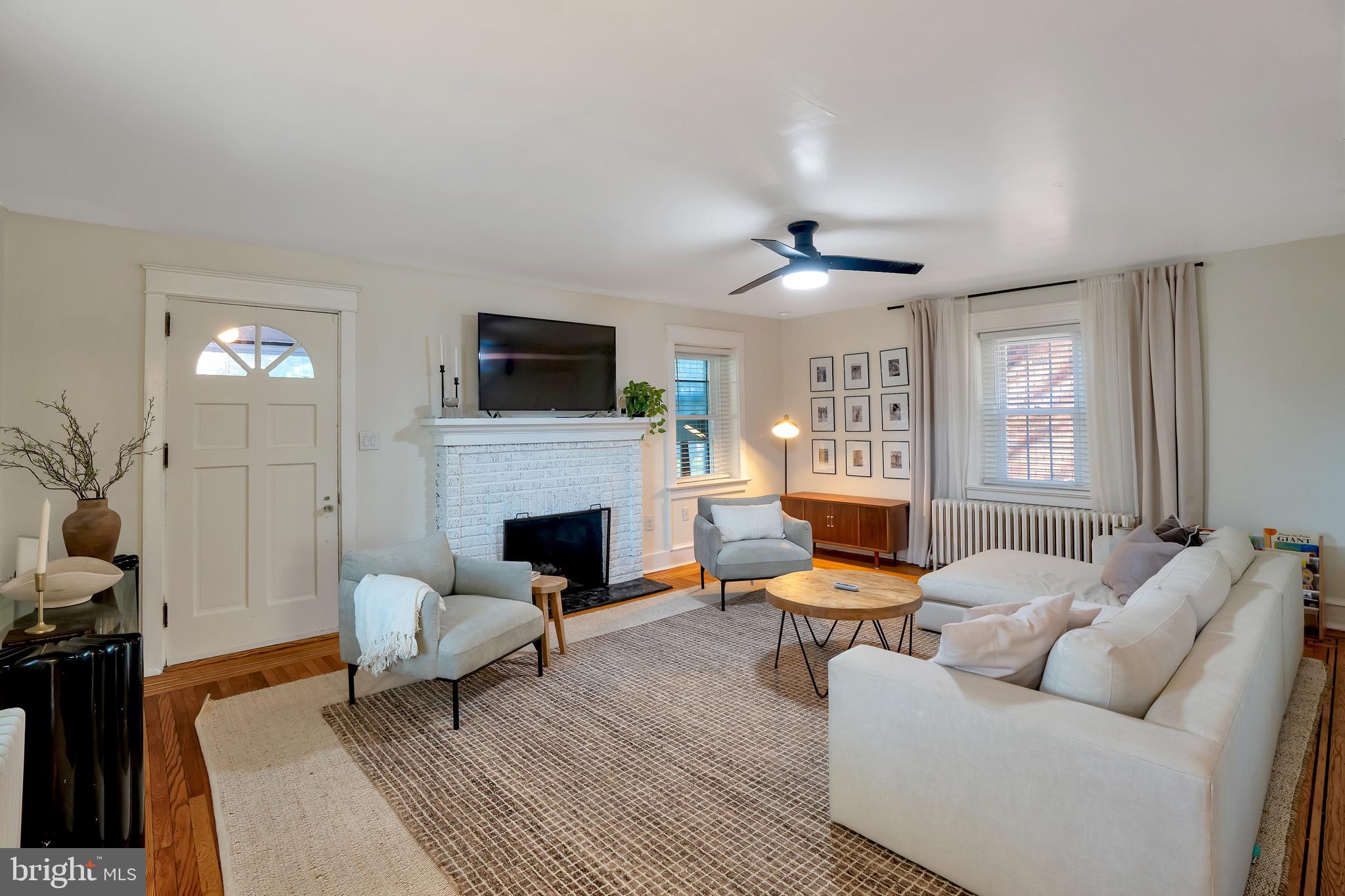 GREEN TREE - Residential