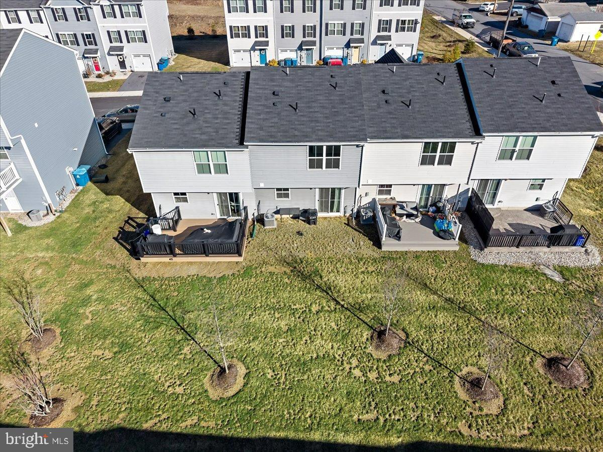 NORTHAMPTON CROSS - Residential