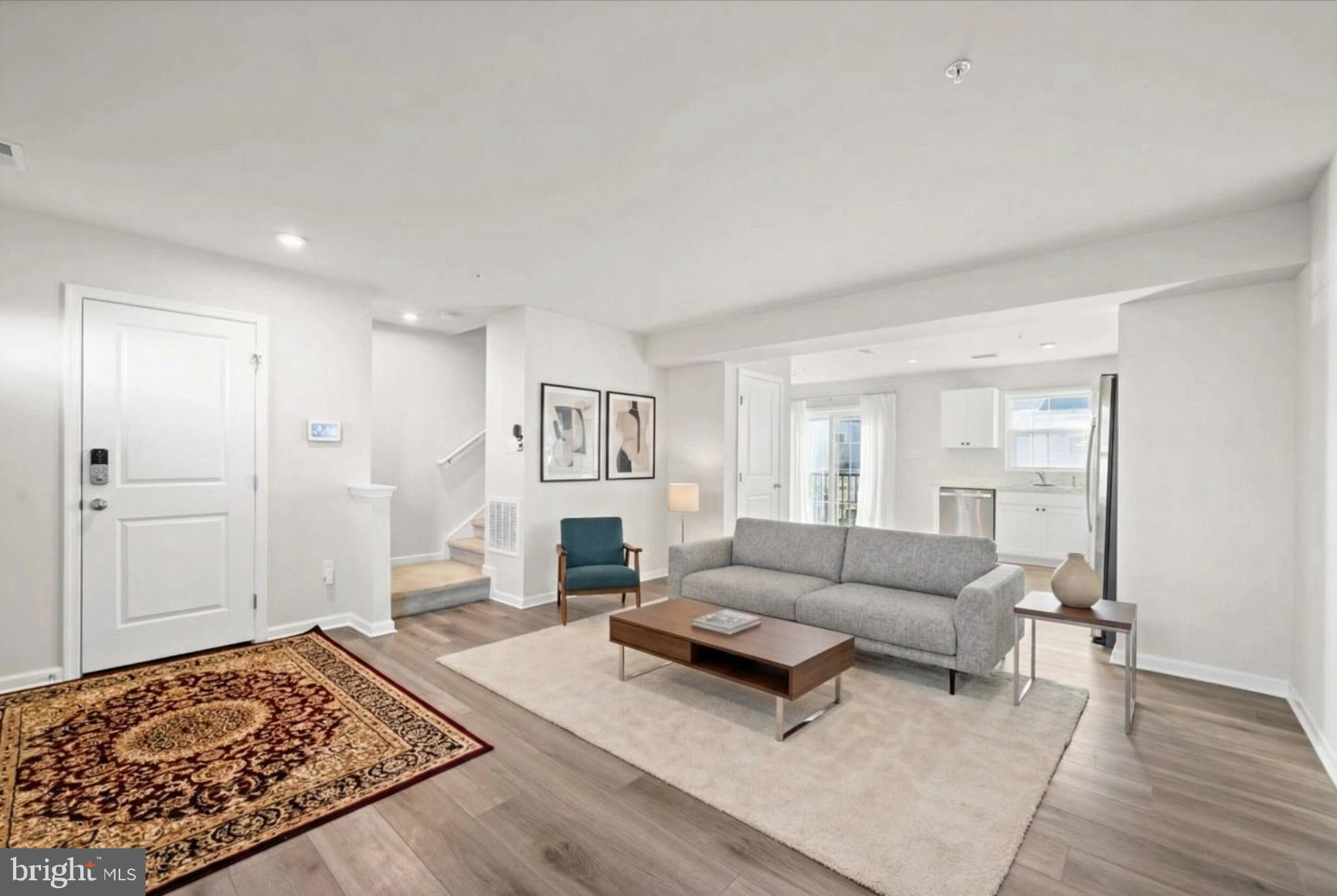 NORTHAMPTON CROSS - Residential