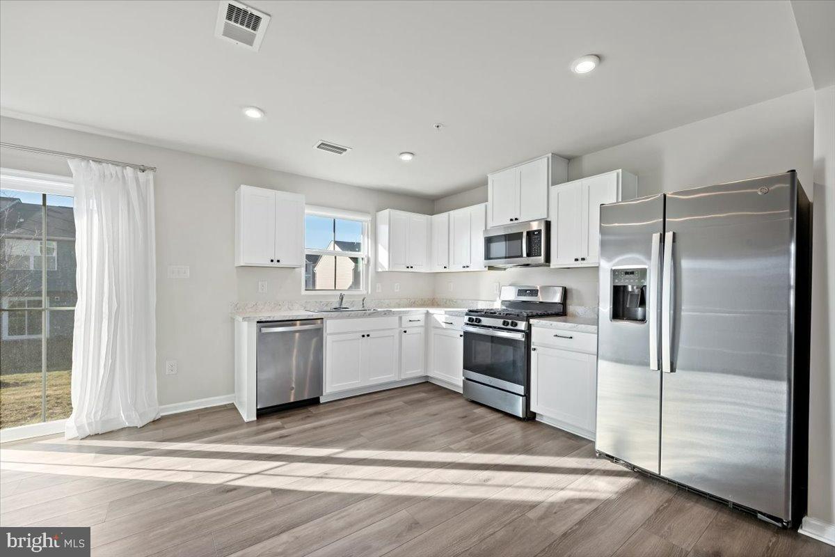 NORTHAMPTON CROSS - Residential