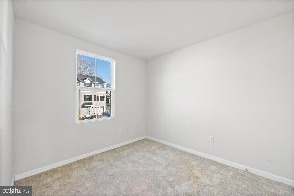 NORTHAMPTON CROSS - Residential