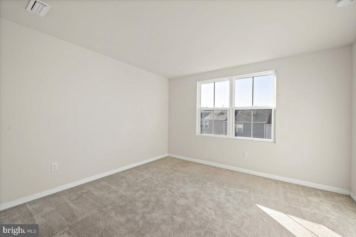 NORTHAMPTON CROSS - Residential