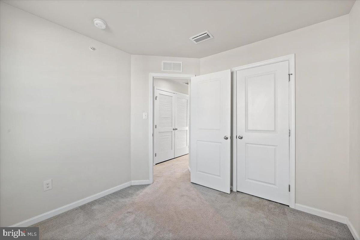 NORTHAMPTON CROSS - Residential