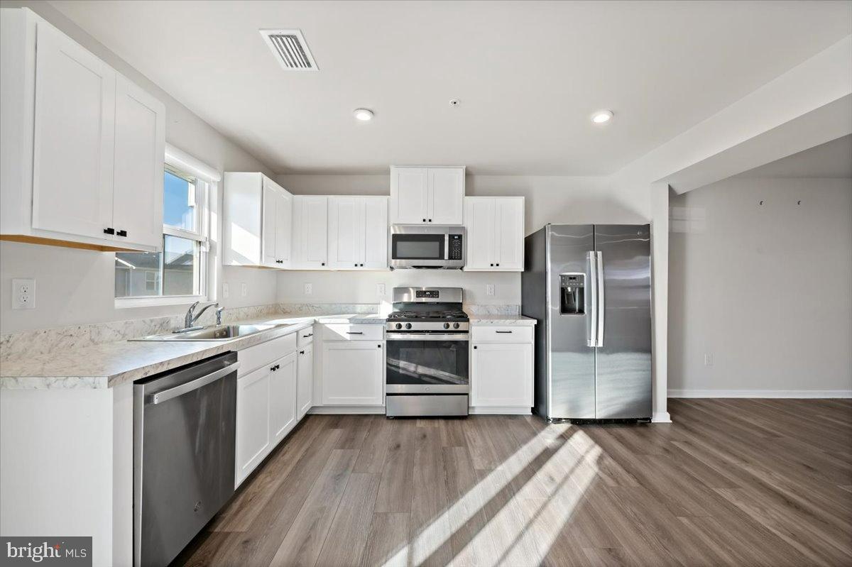 NORTHAMPTON CROSS - Residential