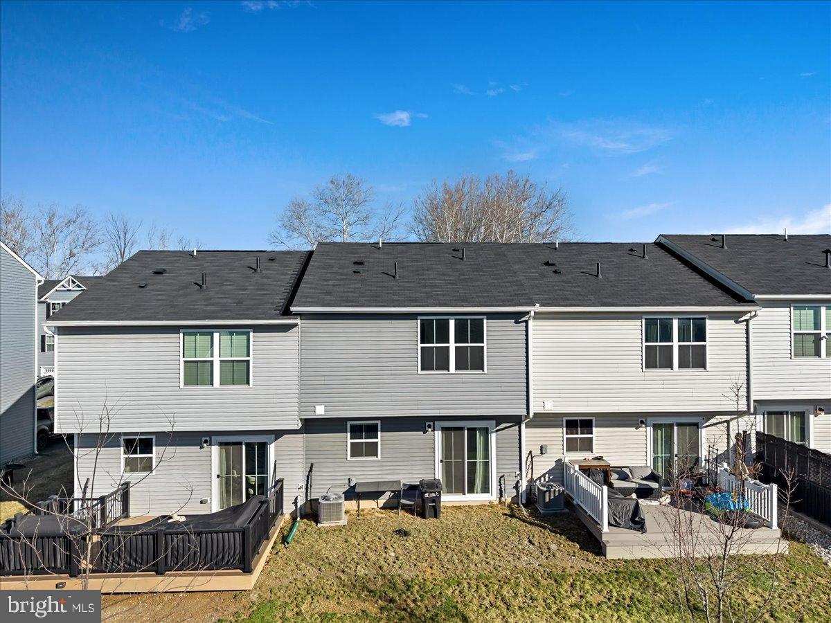 NORTHAMPTON CROSS - Residential