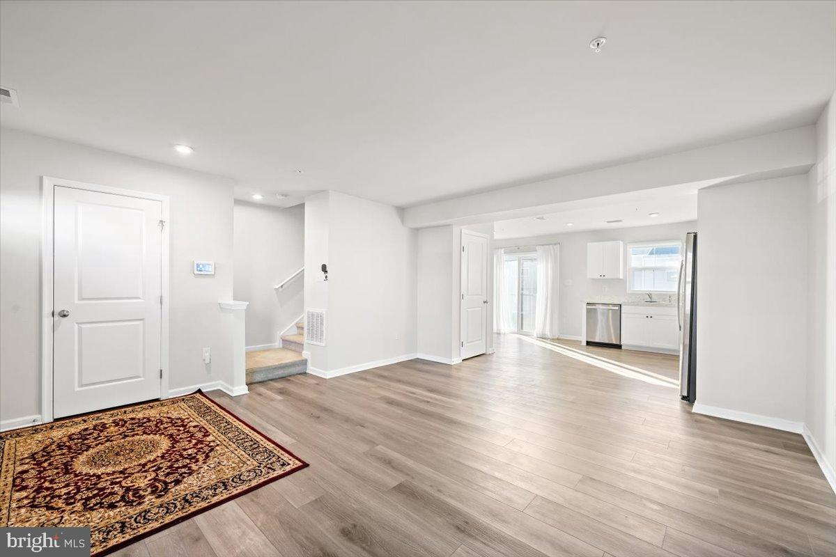 NORTHAMPTON CROSS - Residential