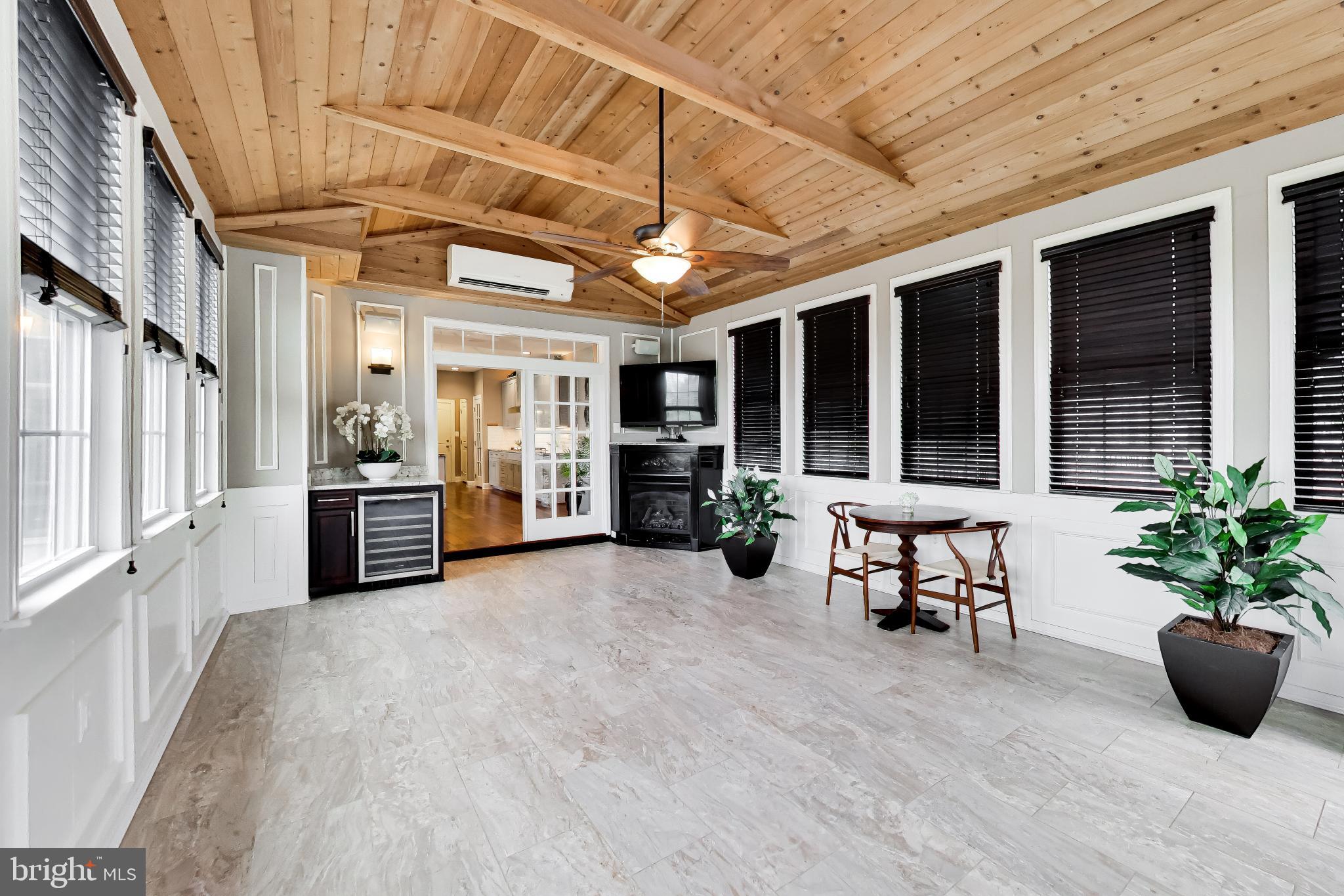 LOUDOUN VALLEY ESTATES 2 - Residential