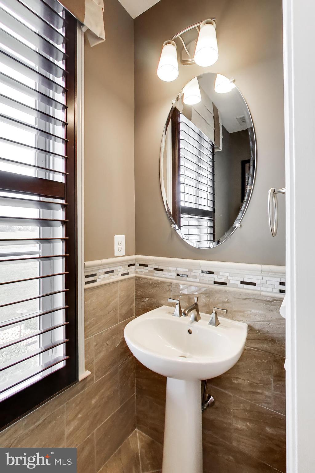 LOUDOUN VALLEY ESTATES 2 - Residential