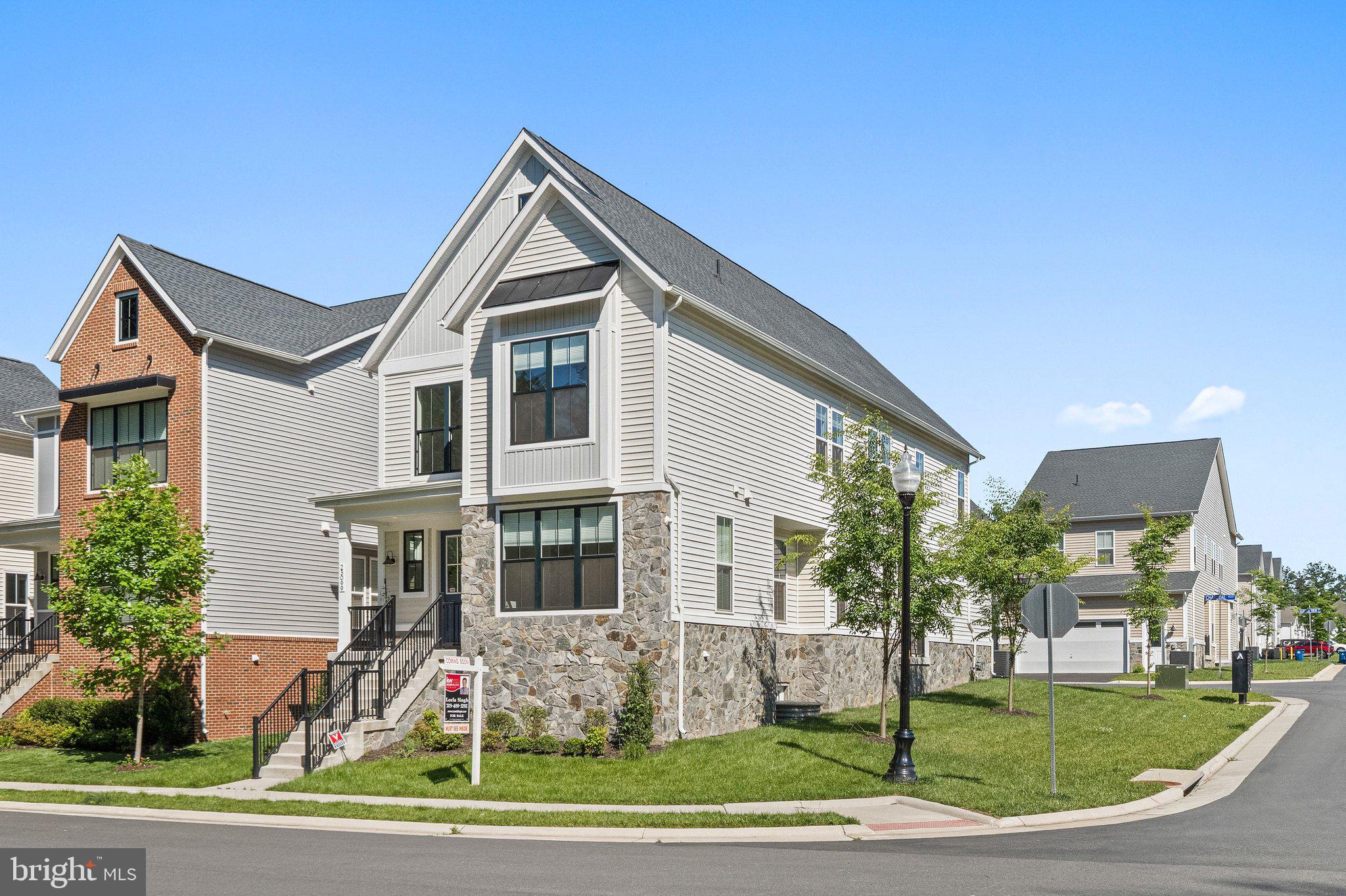 23099 GLENWOOD HEIGHTS CIRCLE