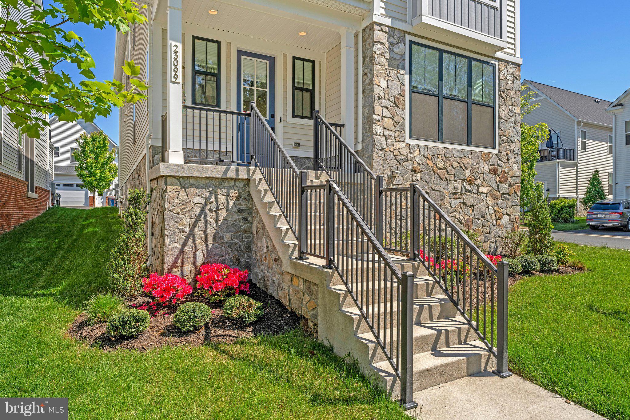23099 GLENWOOD HEIGHTS CIRCLE