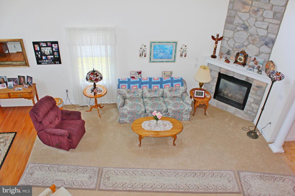 SUMMIT POINTE AT ELM TREE - Residential