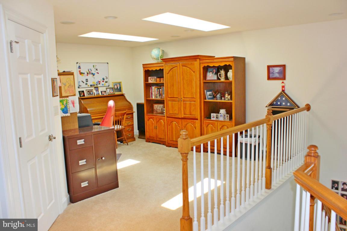 SUMMIT POINTE AT ELM TREE - Residential