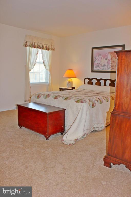 SUMMIT POINTE AT ELM TREE - Residential