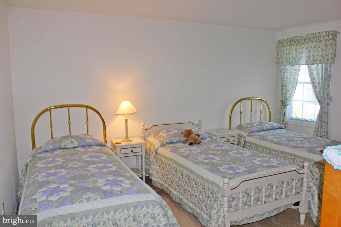 SUMMIT POINTE AT ELM TREE - Residential