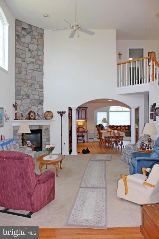 SUMMIT POINTE AT ELM TREE - Residential