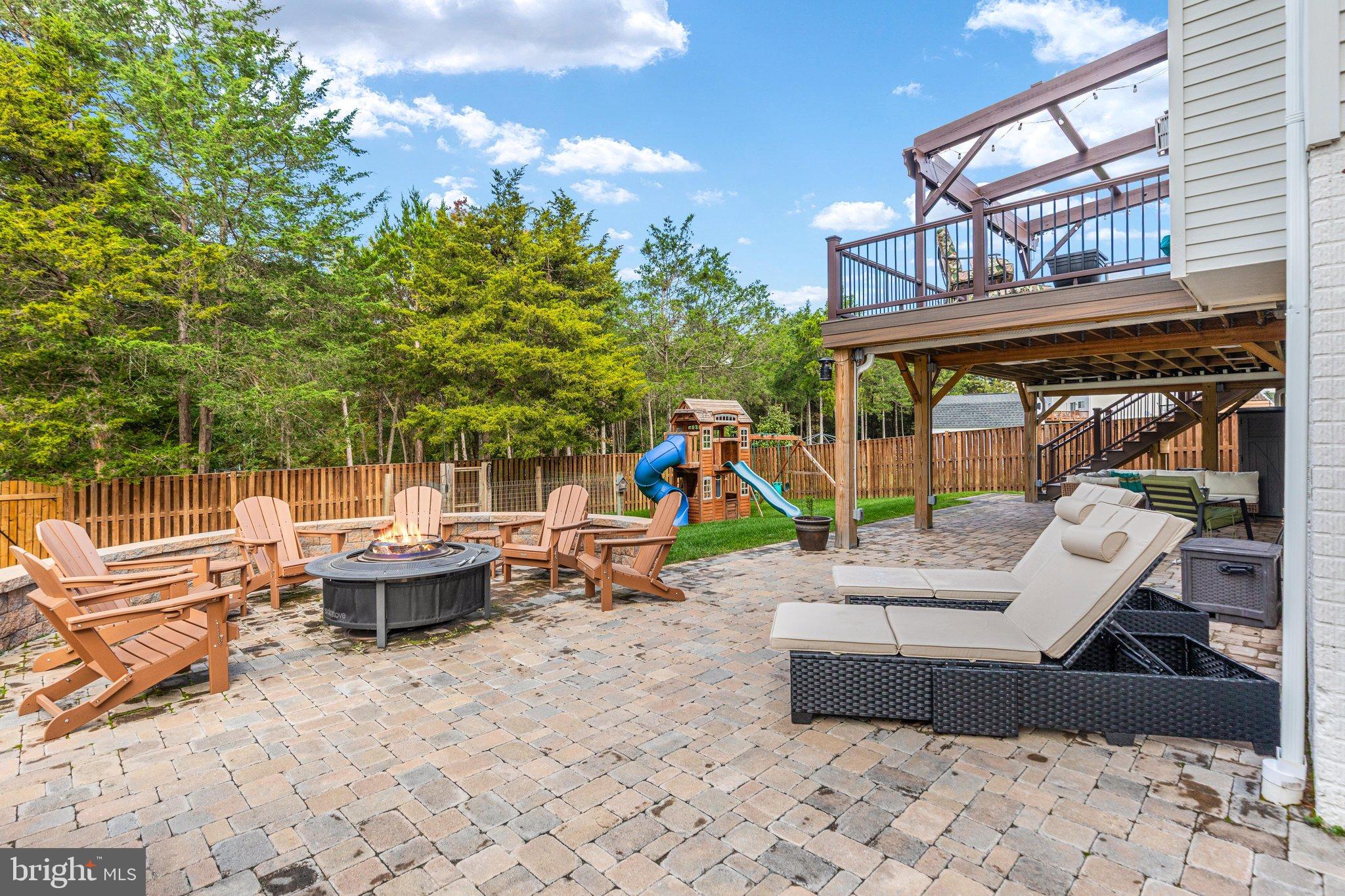 8580 ROTHBURY DRIVE