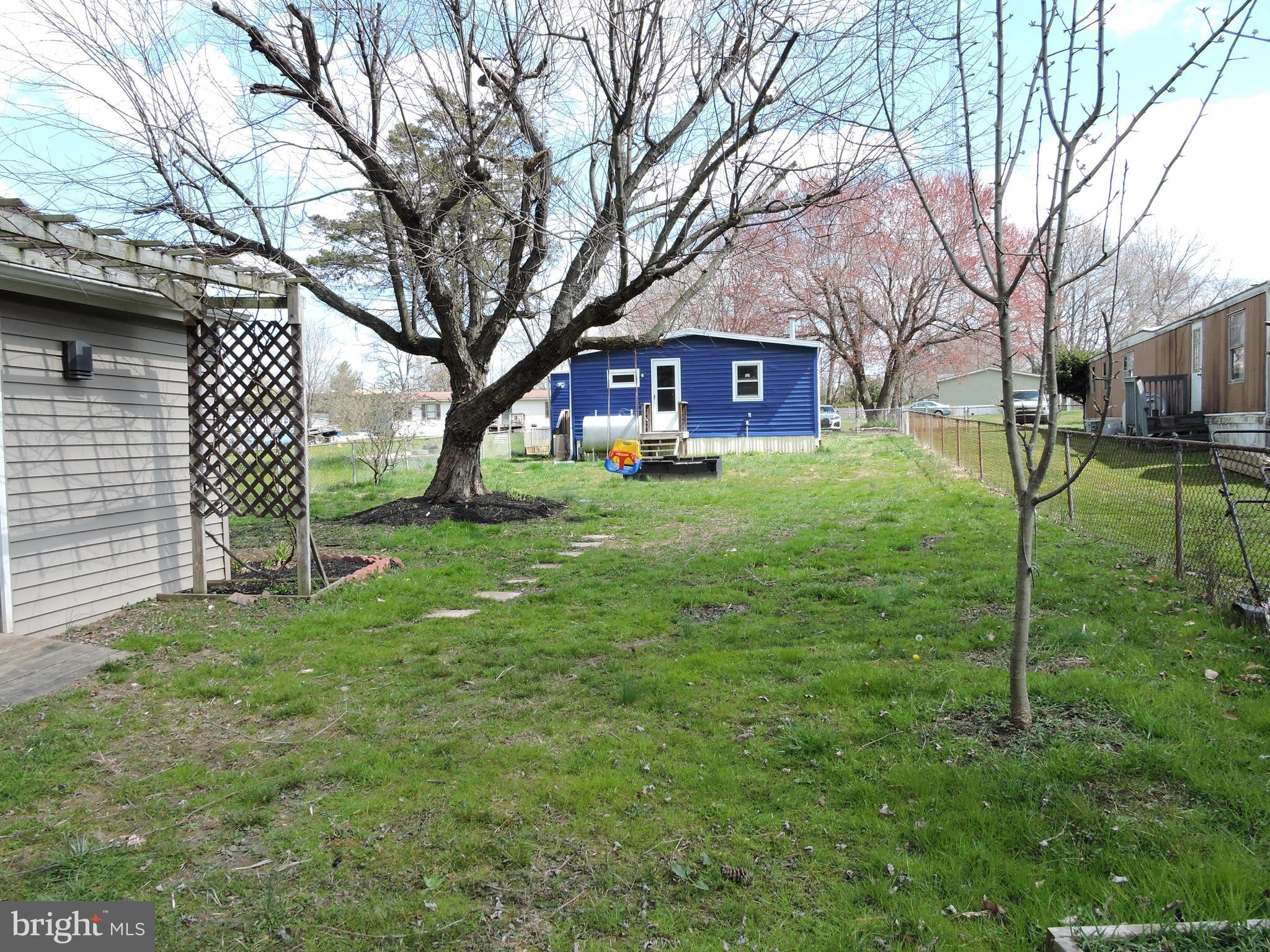 LAKESIDE PARK - Residential