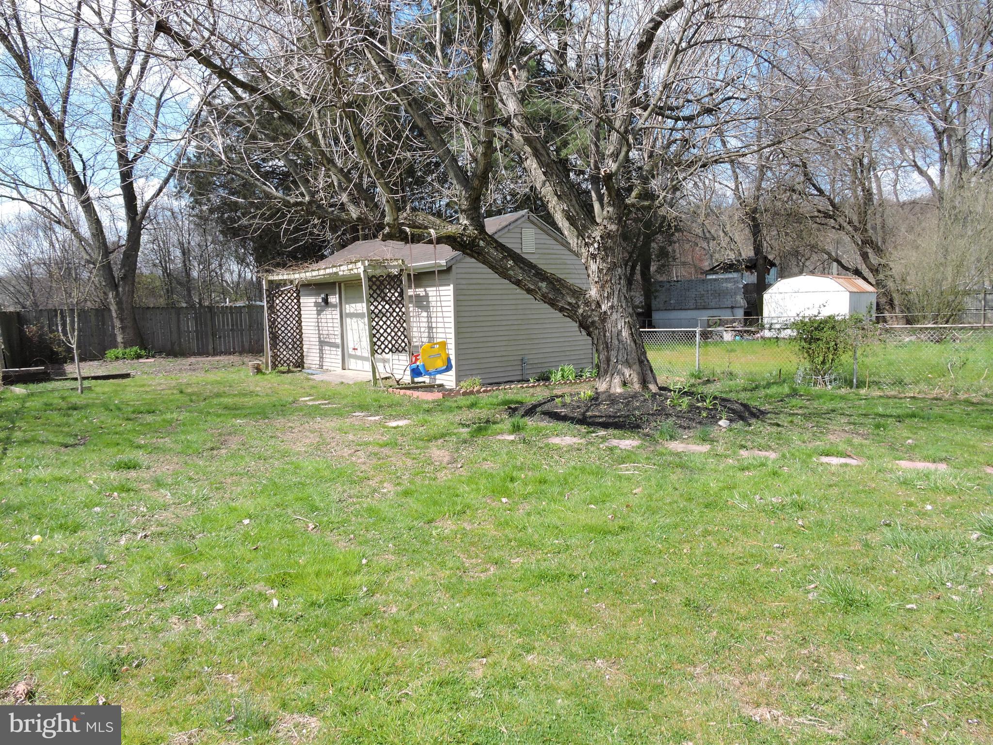 LAKESIDE PARK - Residential