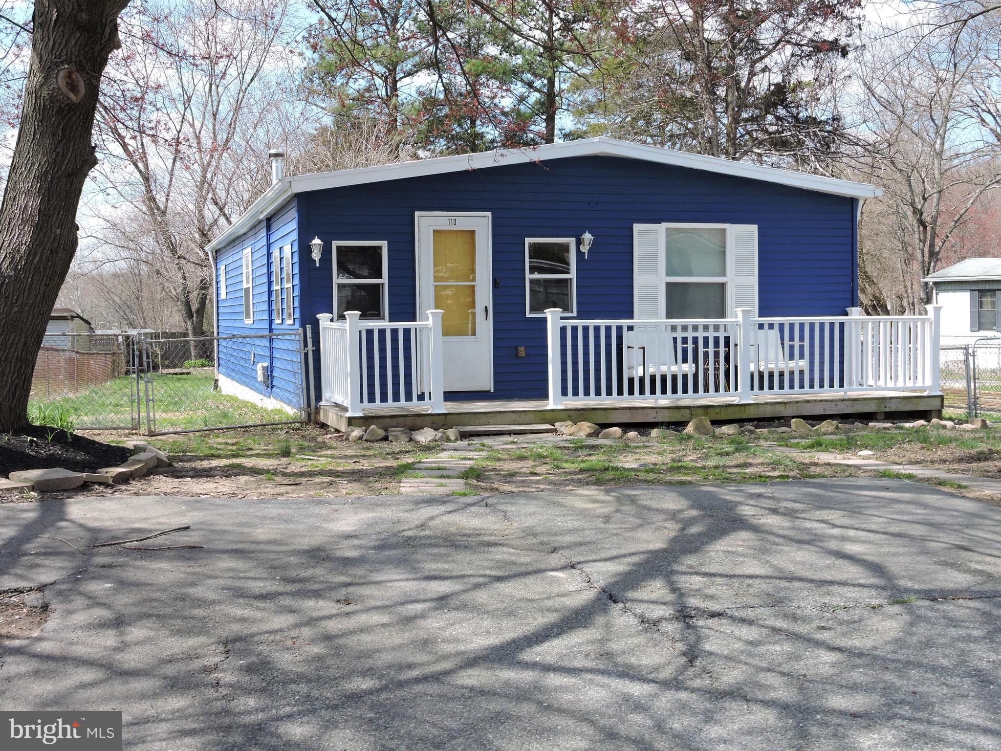 LAKESIDE PARK - Residential