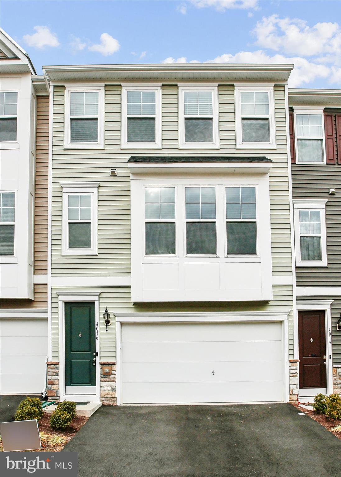 HIGHLAND PARK - Residential Lease