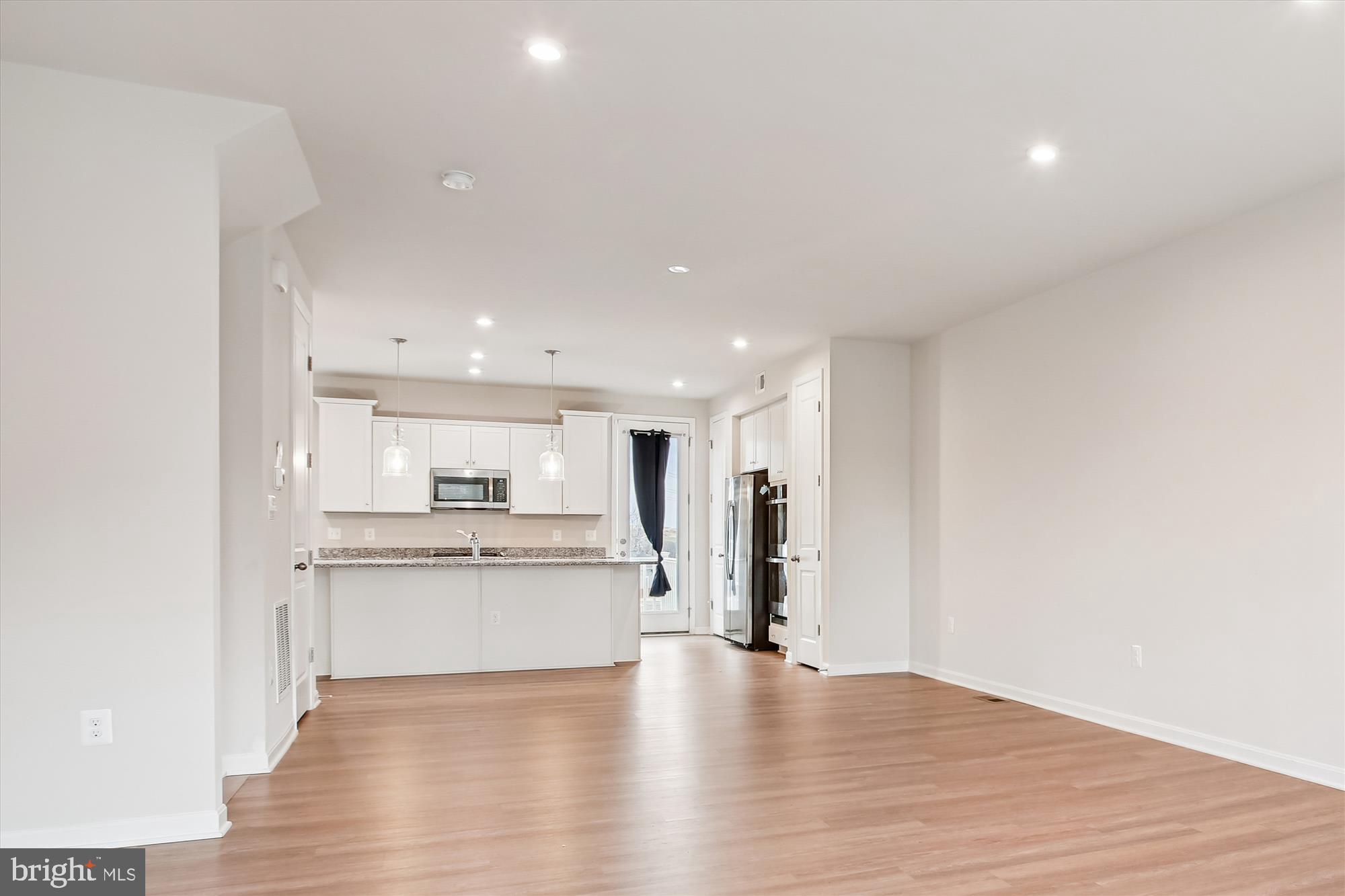 HIGHLAND PARK - Residential Lease