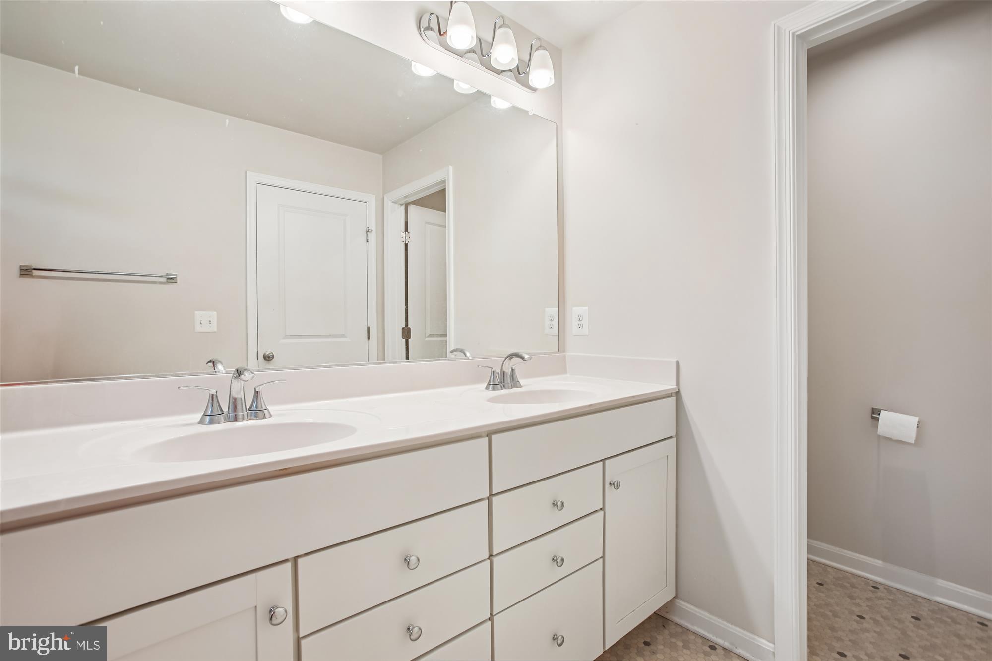 HIGHLAND PARK - Residential Lease