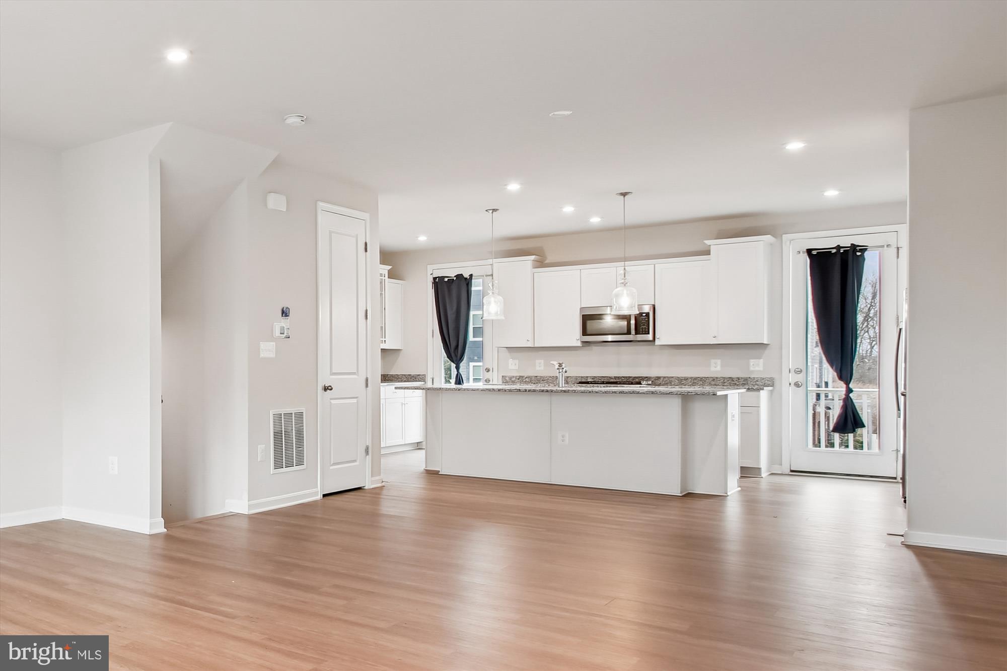 HIGHLAND PARK - Residential Lease