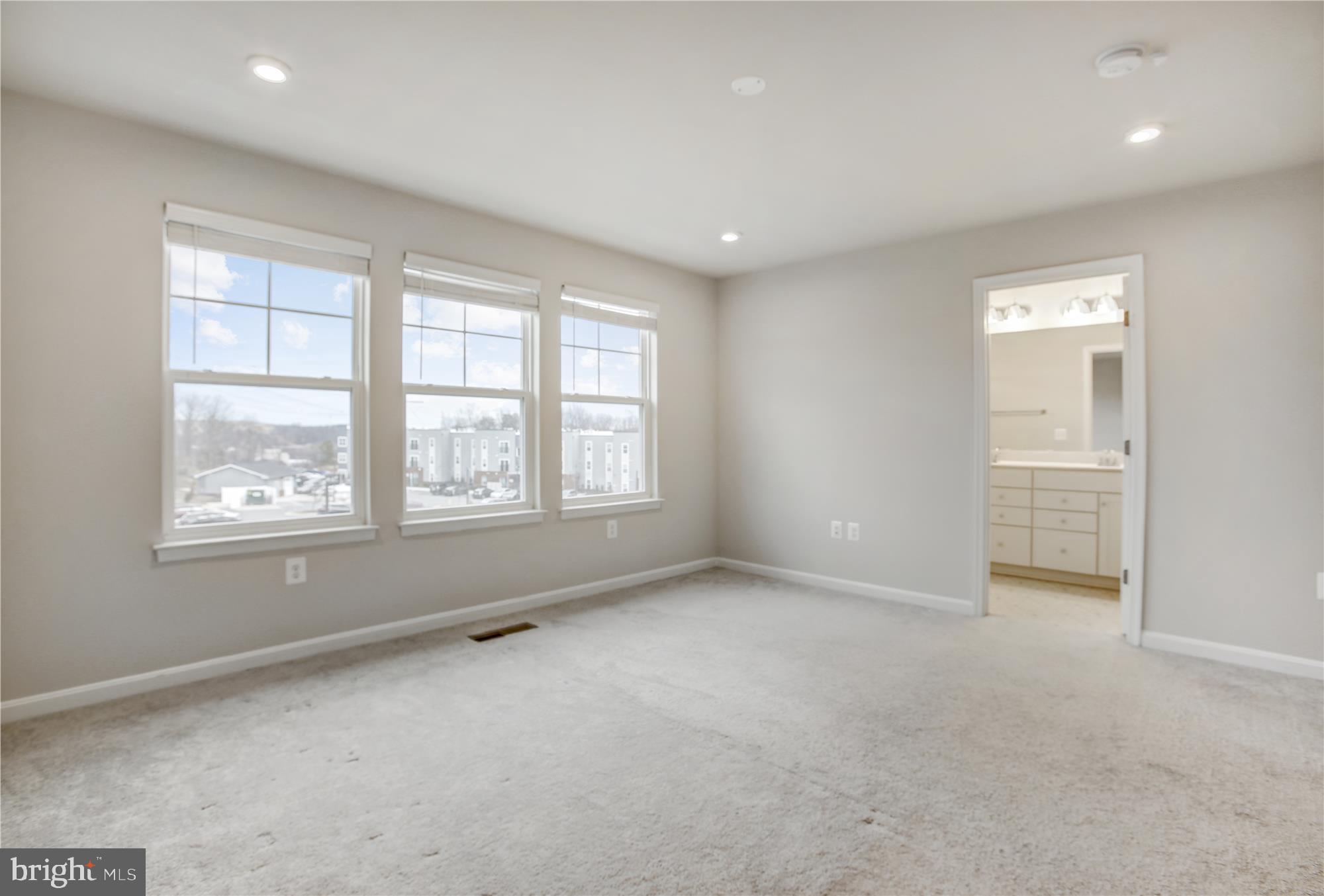 HIGHLAND PARK - Residential Lease