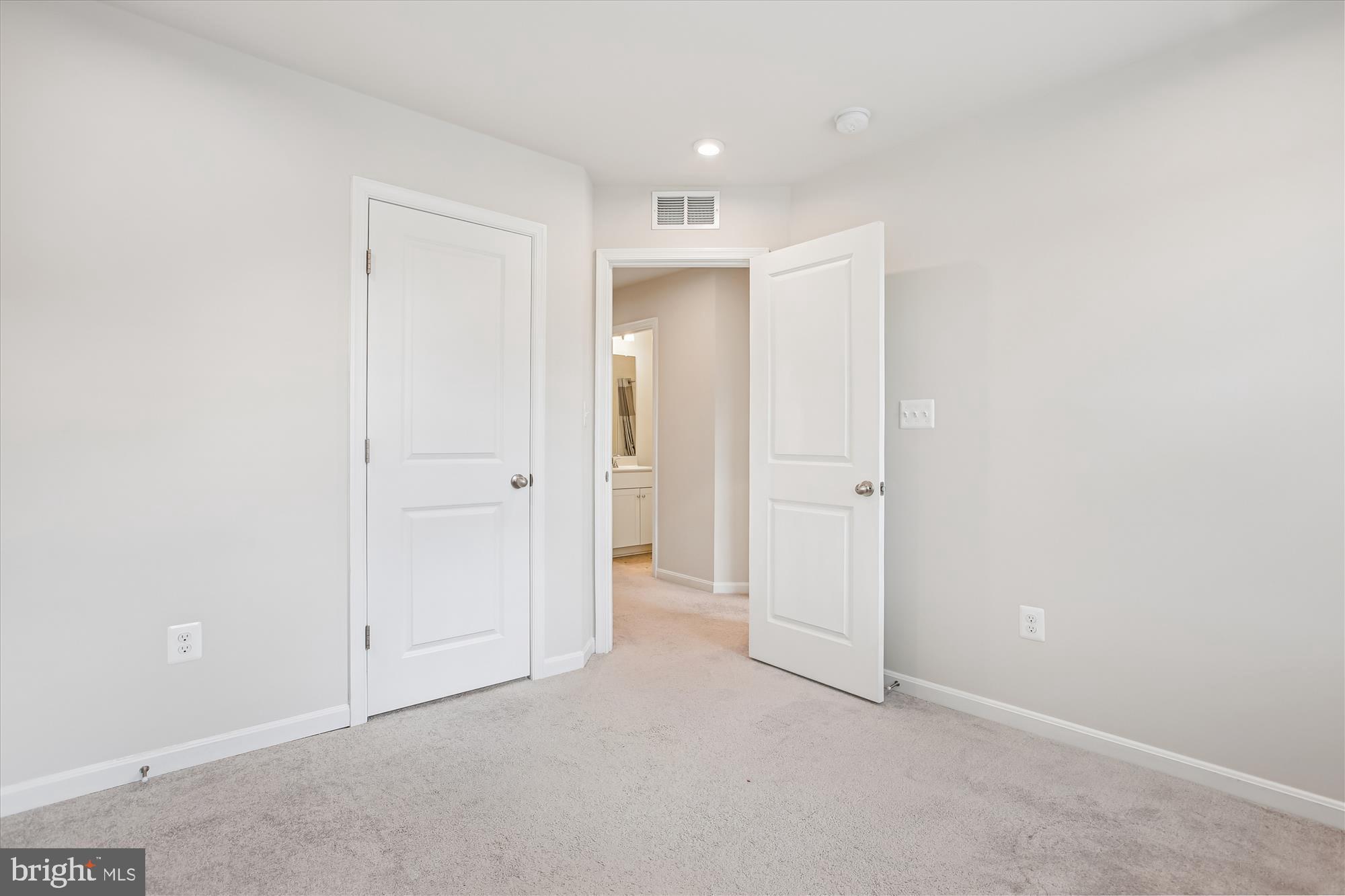 HIGHLAND PARK - Residential Lease