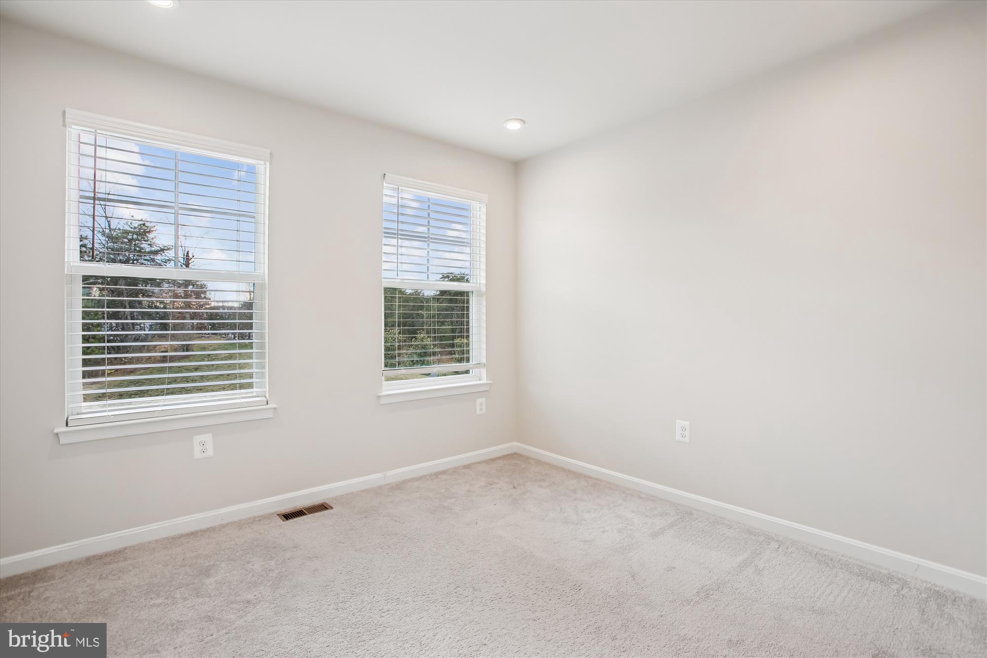 HIGHLAND PARK - Residential Lease