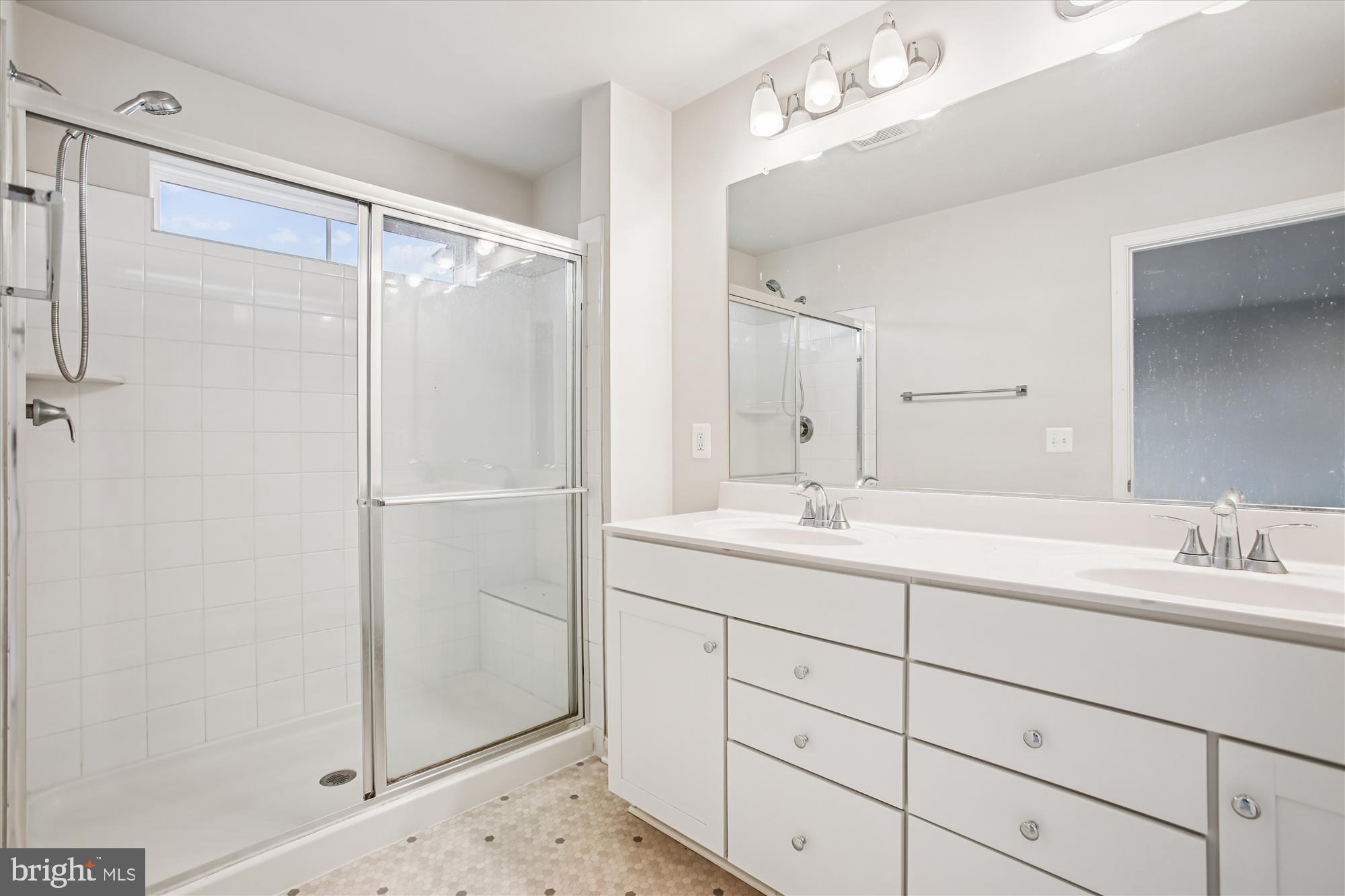 HIGHLAND PARK - Residential Lease