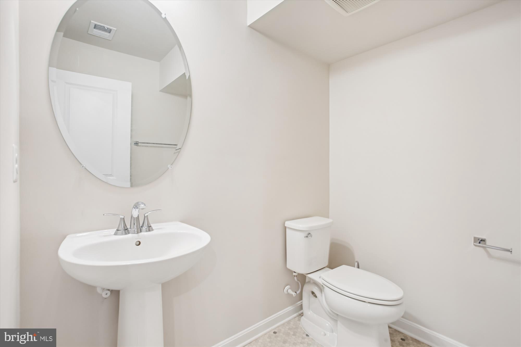 HIGHLAND PARK - Residential Lease