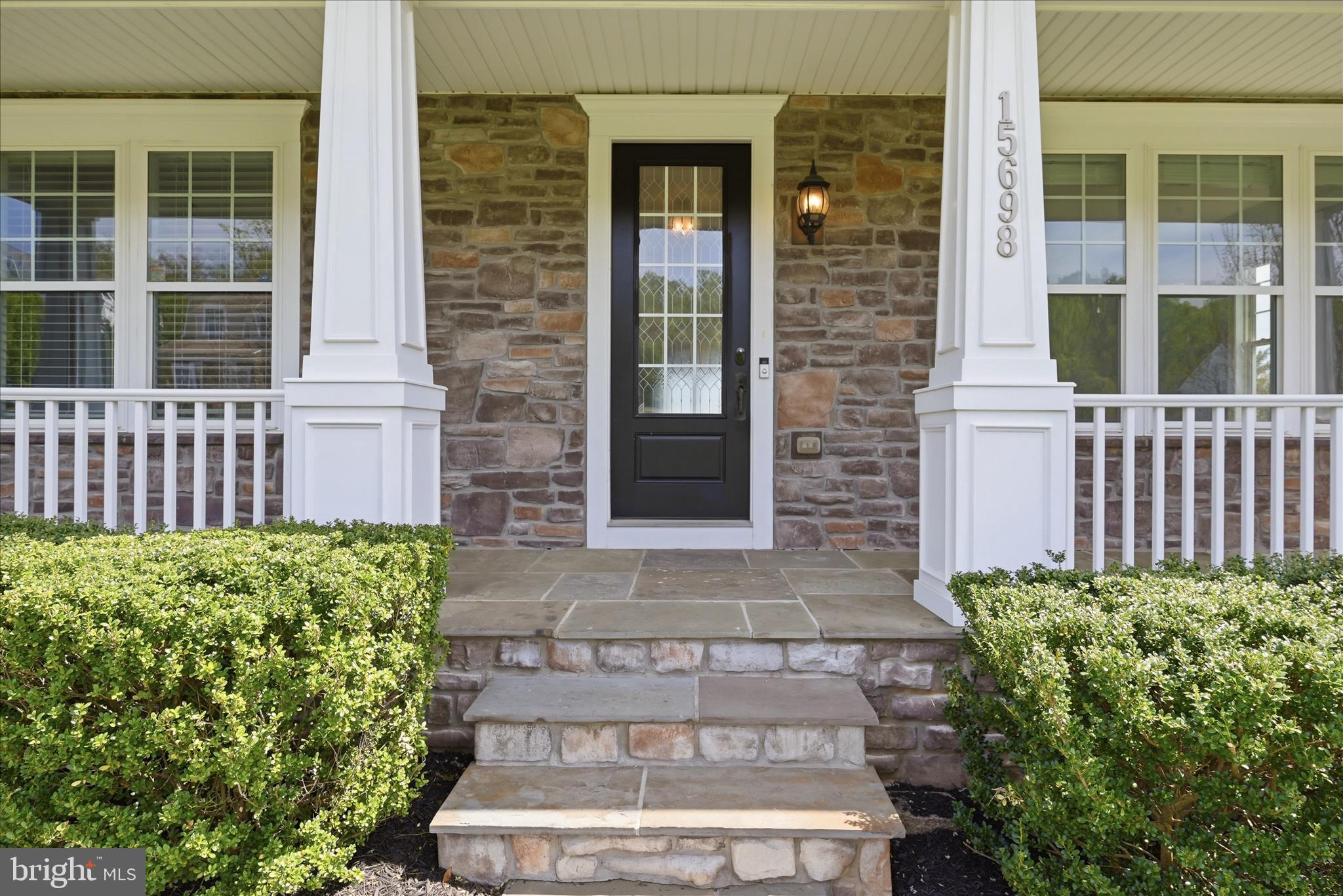 15698 WOODCHESTER COURT