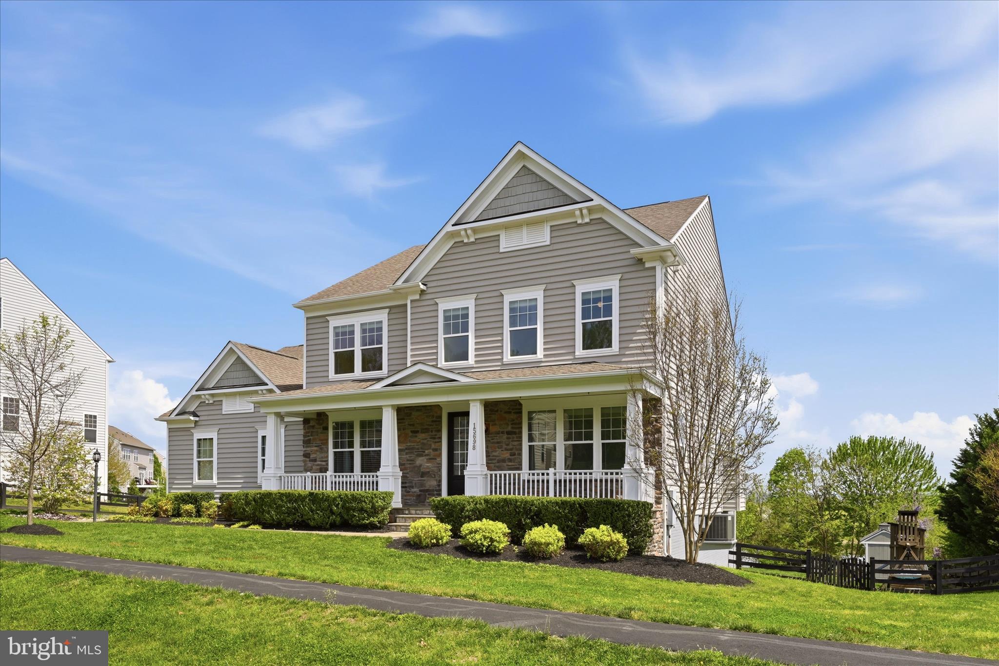 15698 WOODCHESTER COURT