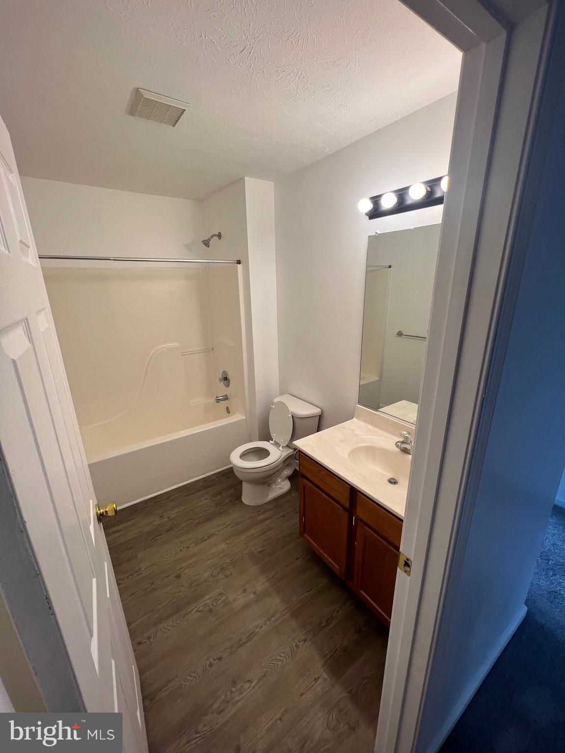 WINDSTONE TOWNHOMES - Residential