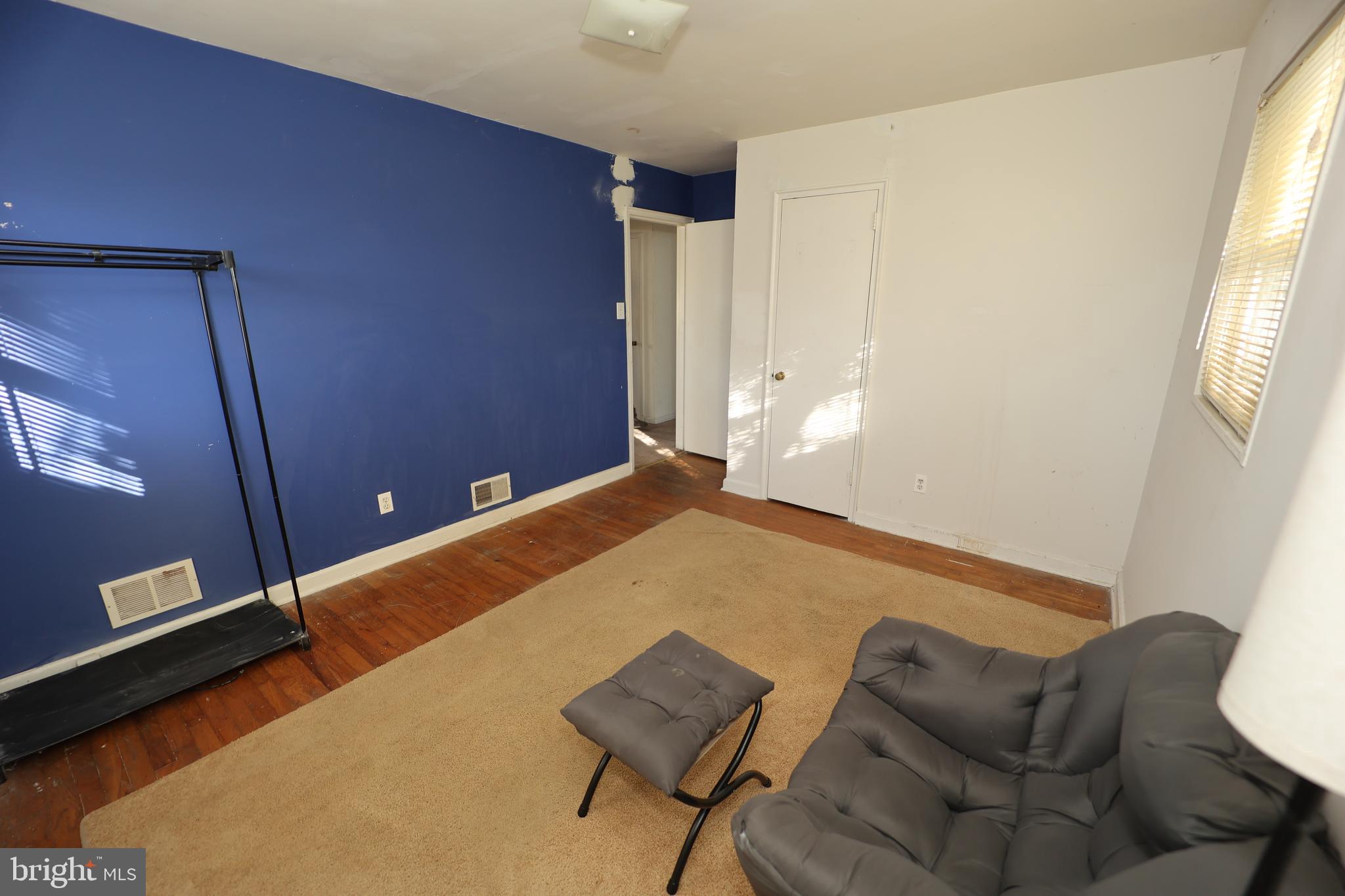 GLENMONT HILLS - Residential