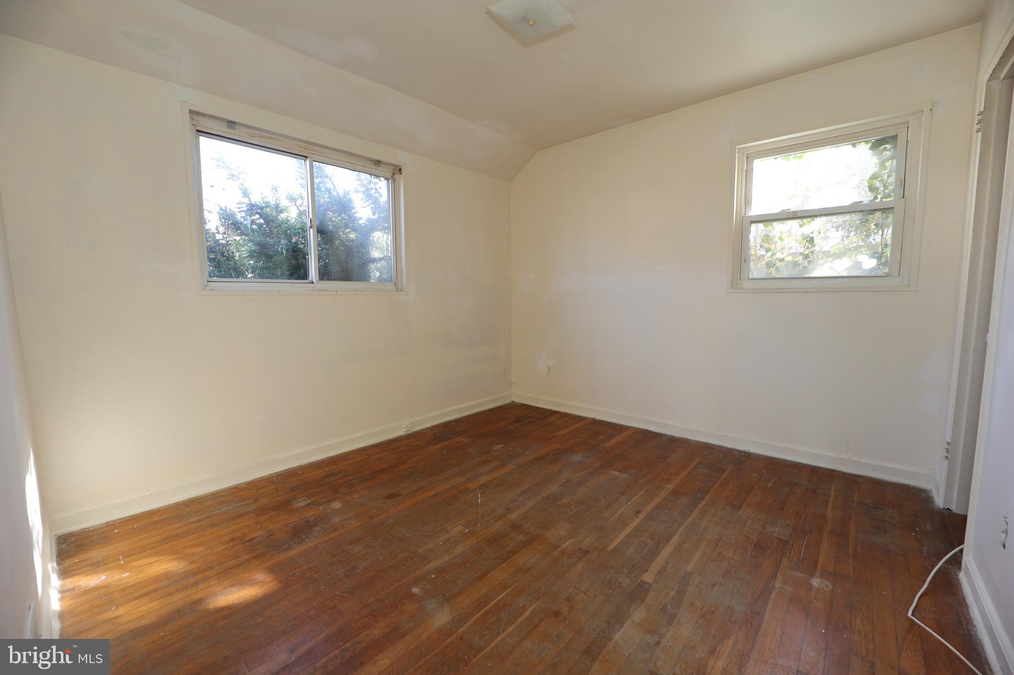 GLENMONT HILLS - Residential