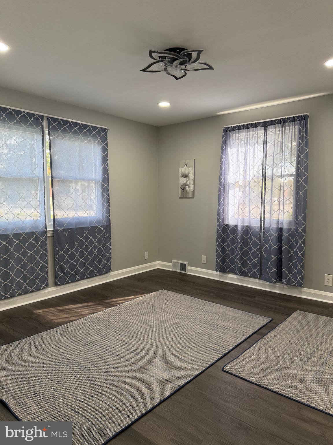 BROOKLYN PARK - Residential