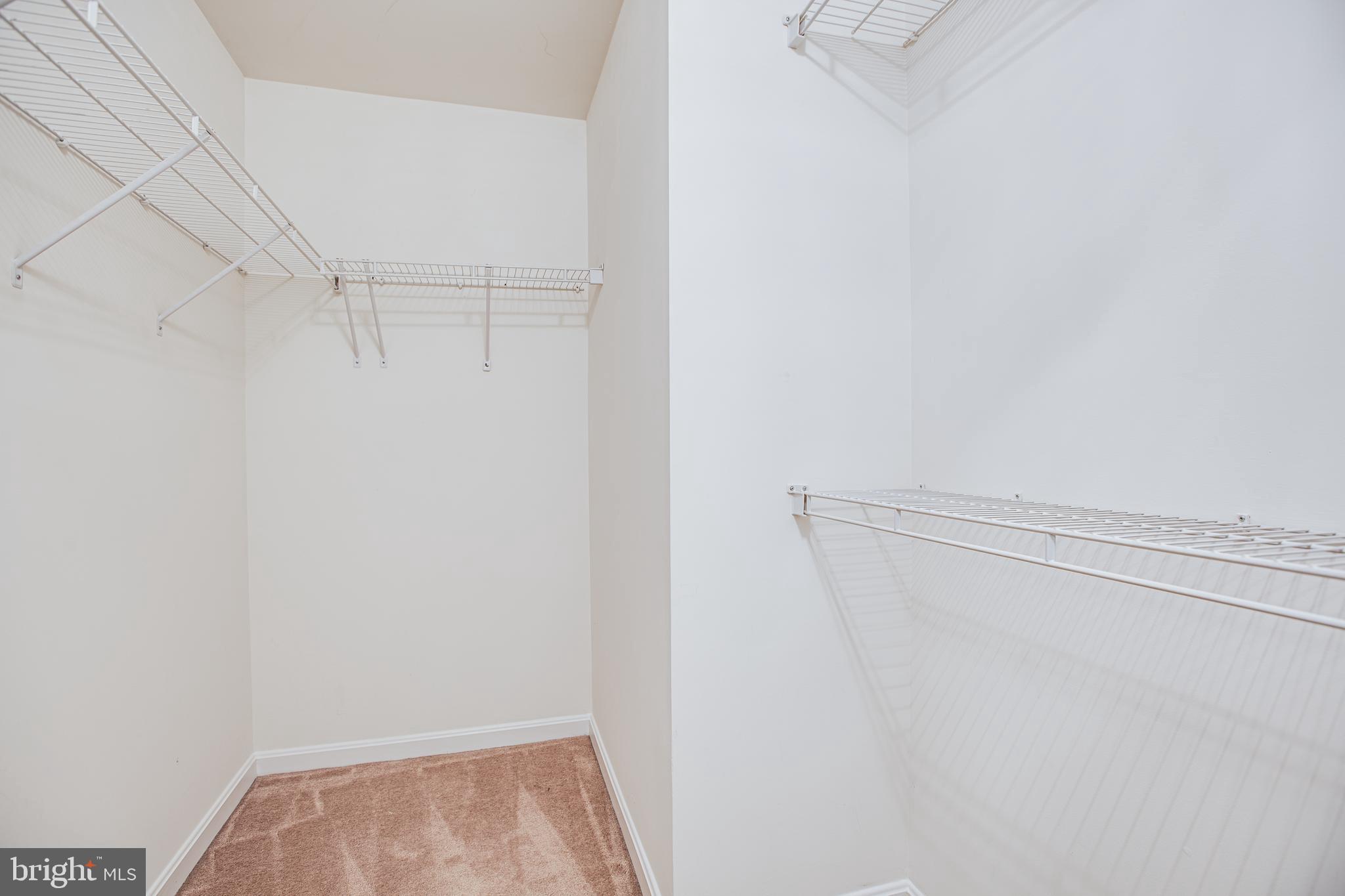 RIVER OAKS - Residential