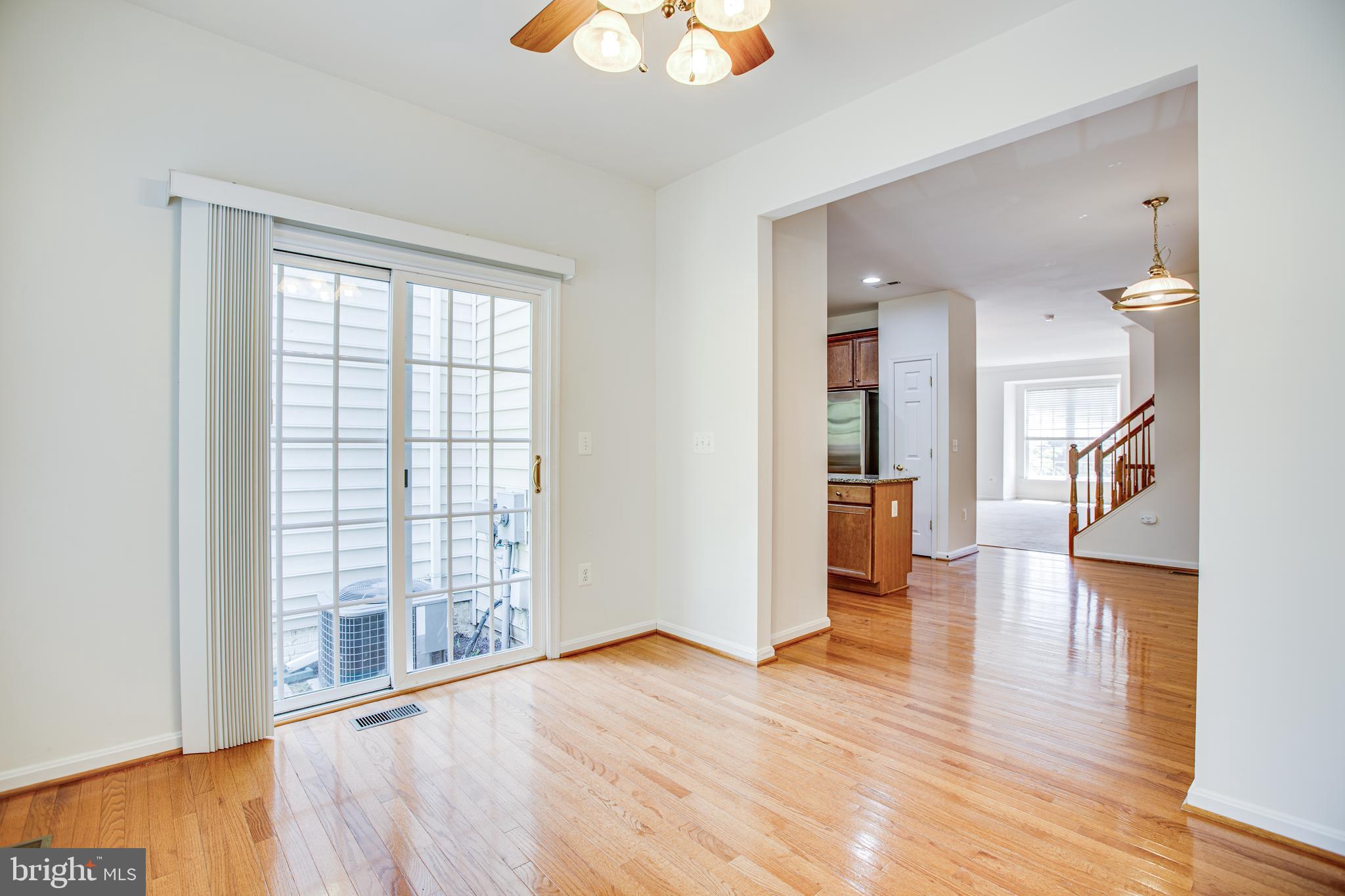 RIVER OAKS - Residential