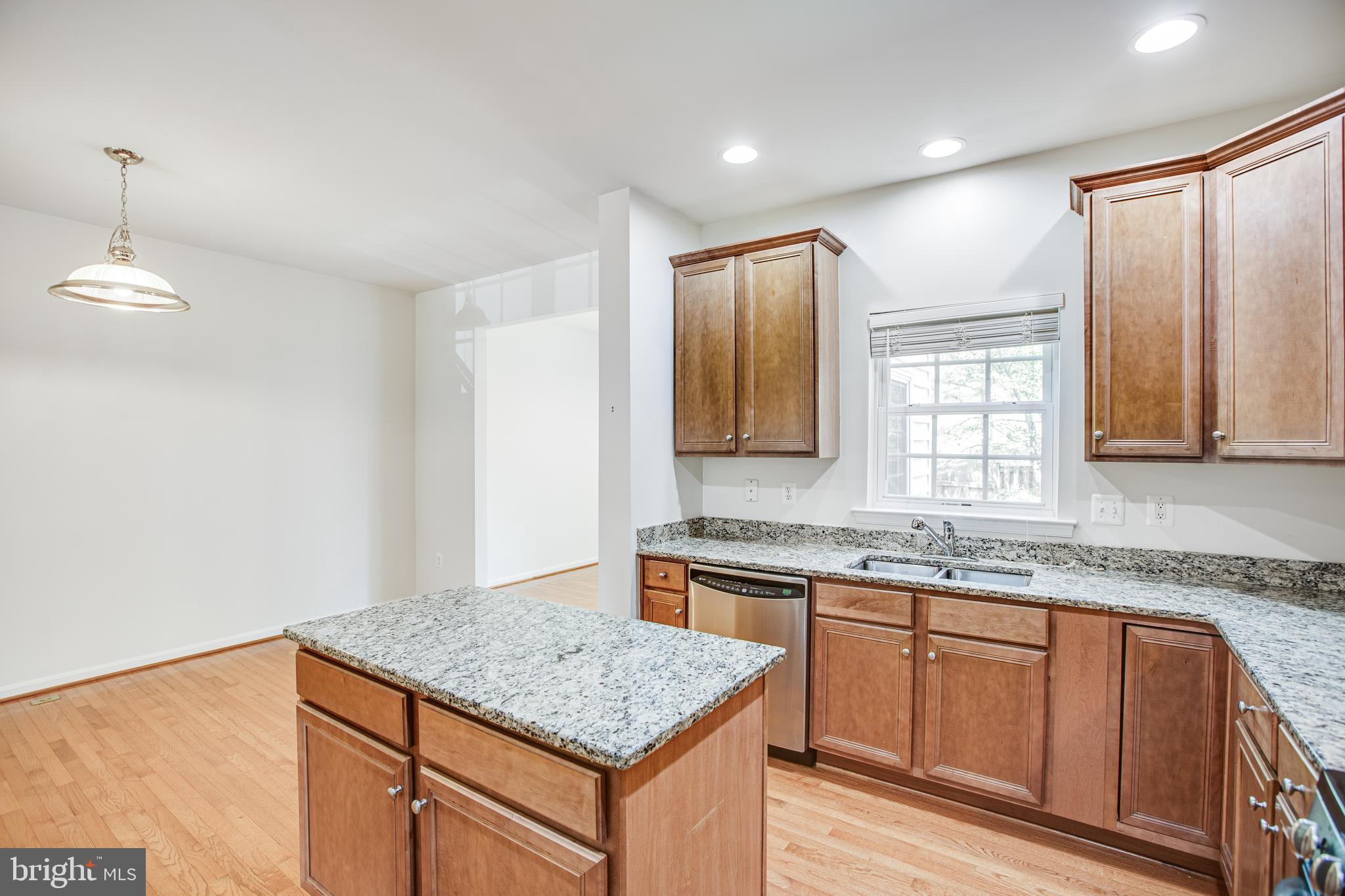 RIVER OAKS - Residential