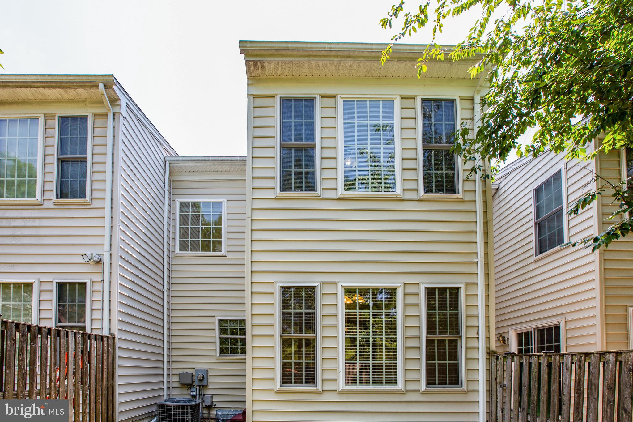 RIVER OAKS - Residential