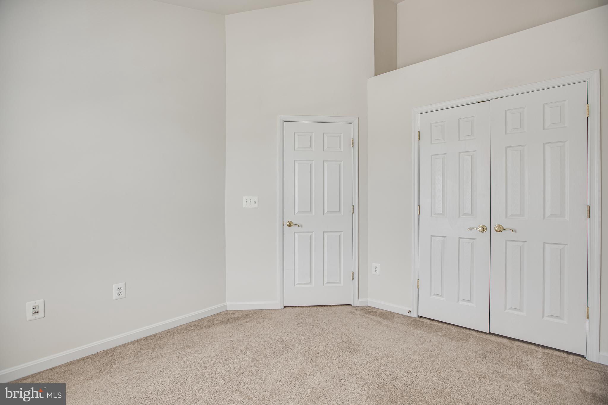 RIVER OAKS - Residential