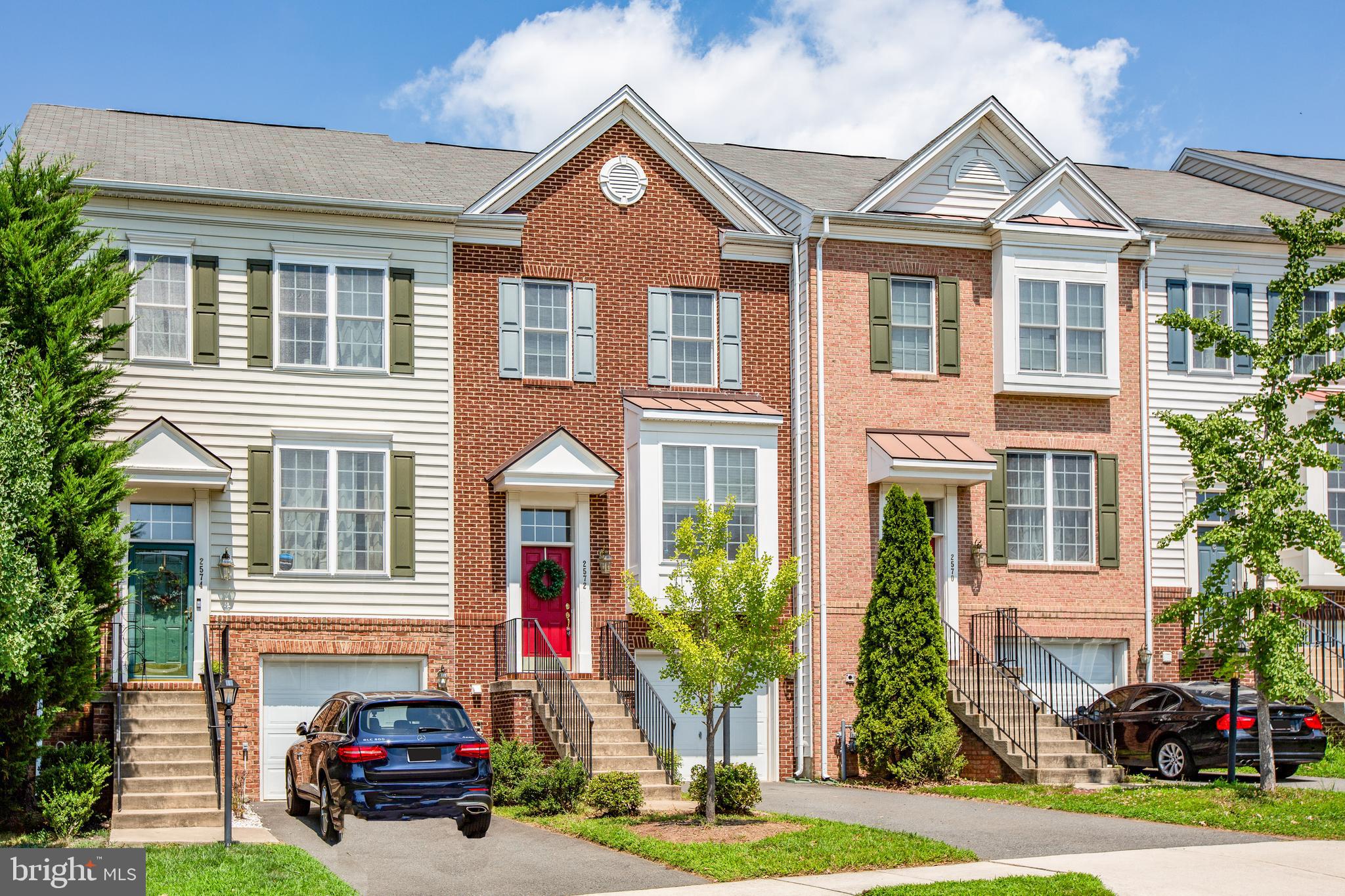 RIVER OAKS - Residential