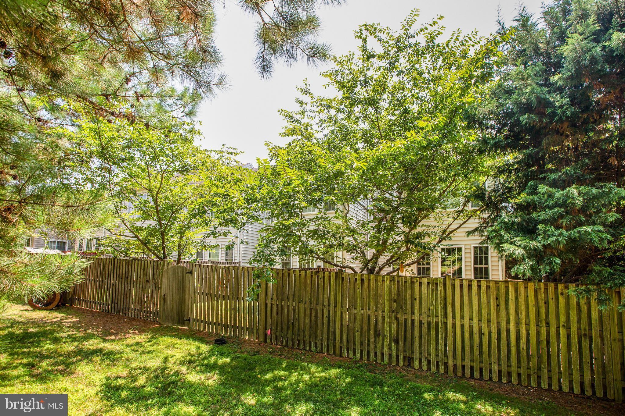 RIVER OAKS - Residential