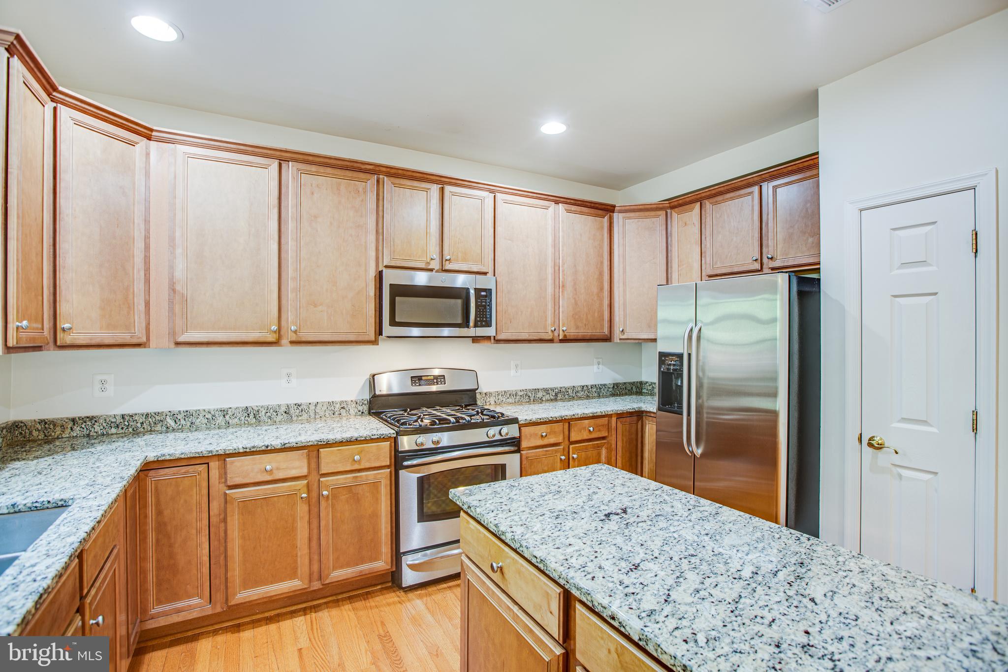 RIVER OAKS - Residential