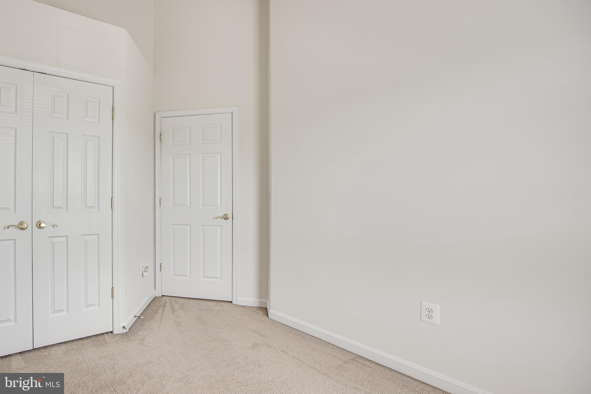 RIVER OAKS - Residential