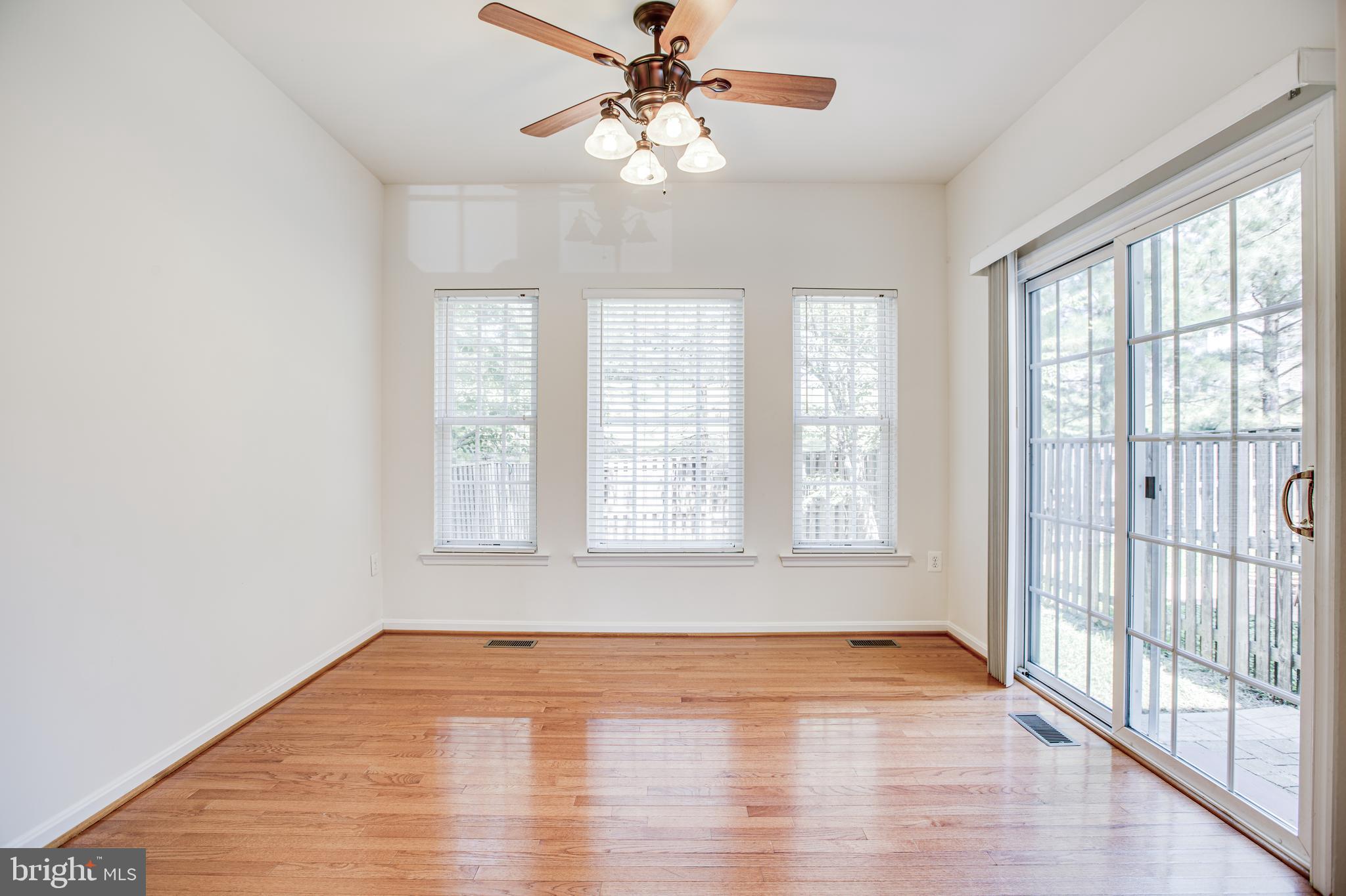 RIVER OAKS - Residential